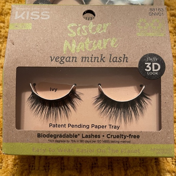 BRAND NEW ✨ Bundle of KISS false eyelashes - Picture 4 of 4